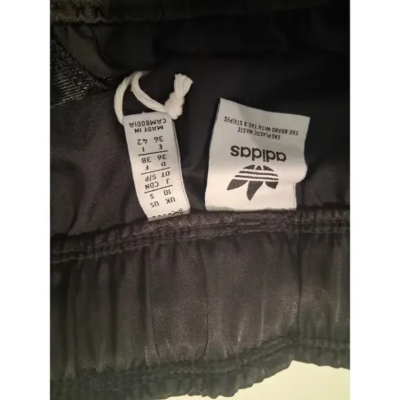 NWT Adidas Originals Women's Satin Cargo Pants HF2098 Black Wide Leg Baggy S - Picture 12 of 12